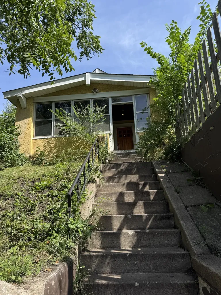 1615 7th Street E Saint Paul MN 55106