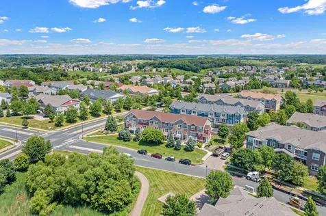 1862 Colonial Lane Chanhassen MN 55317