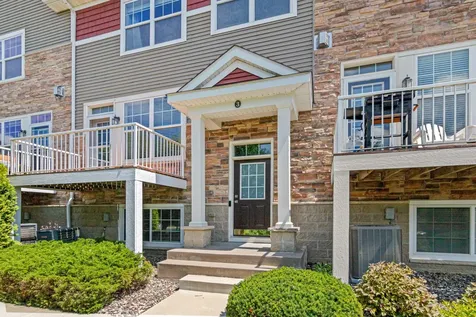 1862 Colonial Lane Chanhassen MN 55317