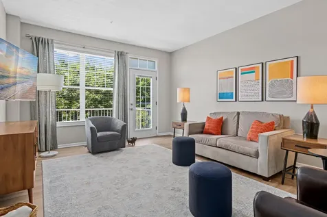 1862 Colonial Lane Chanhassen MN 55317