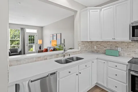1862 Colonial Lane Chanhassen MN 55317