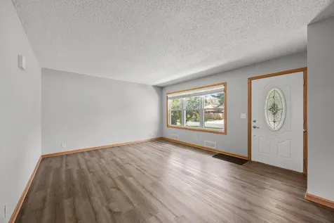 2910 114th Avenue NW Coon Rapids MN 55433
