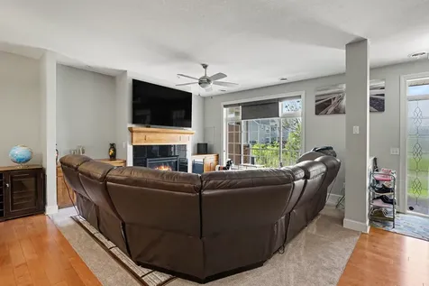 14588 Florissant Path Apple Valley MN 55124