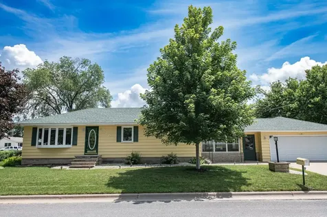520 39th Avenue Winona MN 55987
