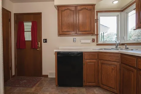 520 39th Avenue Winona MN 55987
