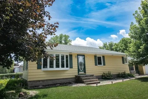 520 39th Avenue Winona MN 55987
