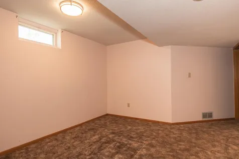 520 39th Avenue Winona MN 55987