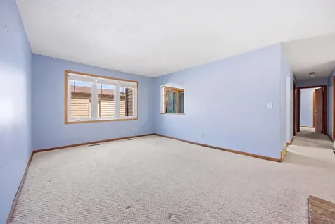 3245 17th Avenue S Fargo ND 58103
