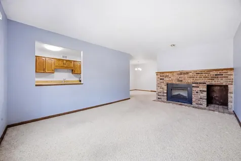 3245 17th Avenue S Fargo ND 58103
