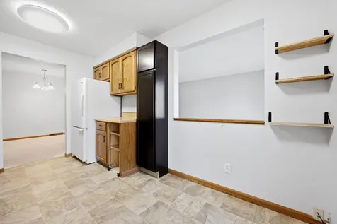 3245 17th Avenue S Fargo ND 58103