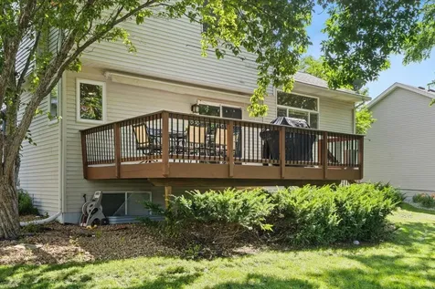 2813 88th Avenue NE Blaine MN 55449