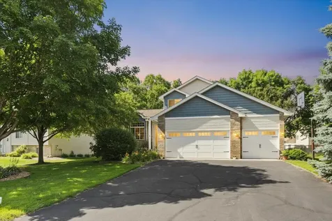 2813 88th Avenue NE Blaine MN 55449