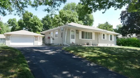10717 Nord Avenue S Bloomington MN 55437