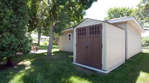 10717 Nord Avenue S Bloomington MN 55437