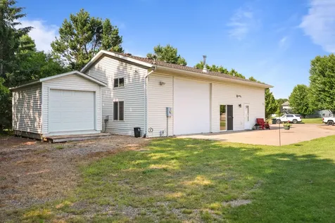 1080 3rd Avenue NE Milaca MN 56353