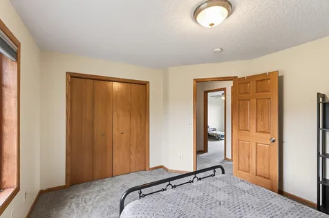 604 Evergreen Avenue SE New Prague MN 56071