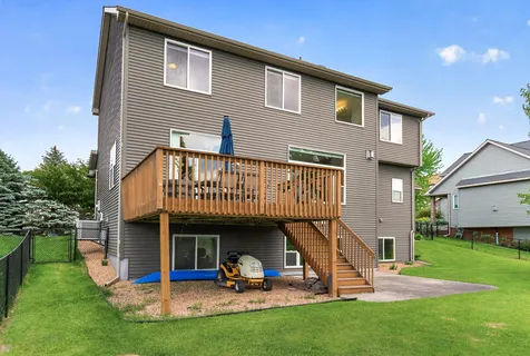604 Evergreen Avenue SE New Prague MN 56071