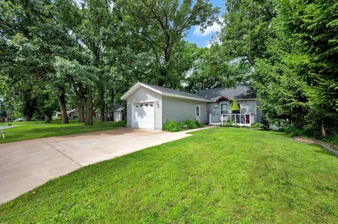 358 E Amber Lake Drive Fairmont MN 56031