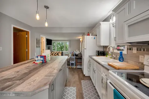 358 E Amber Lake Drive Fairmont MN 56031