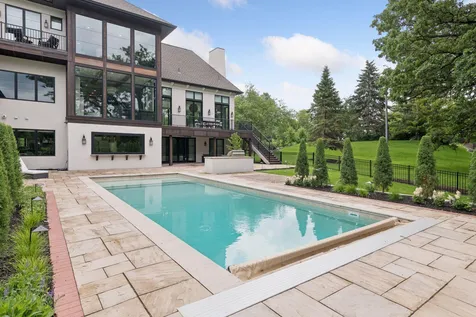 5404 Stauder Circle Edina MN 55436
