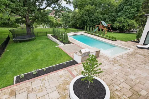 5404 Stauder Circle Edina MN 55436