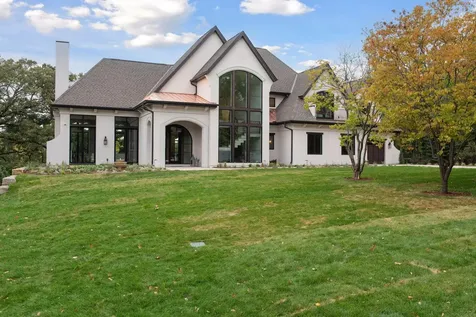 5404 Stauder Circle Edina MN 55436