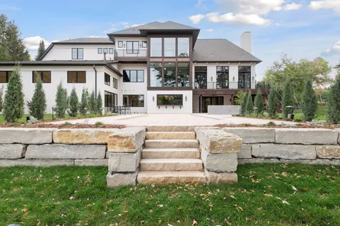 5404 Stauder Circle Edina MN 55436