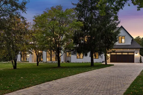 5404 Stauder Circle Edina MN 55436