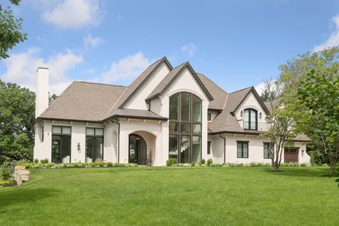 5404 Stauder Circle Edina MN 55436