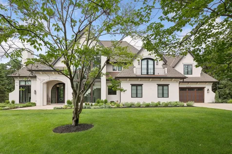 5404 Stauder Circle Edina MN 55436