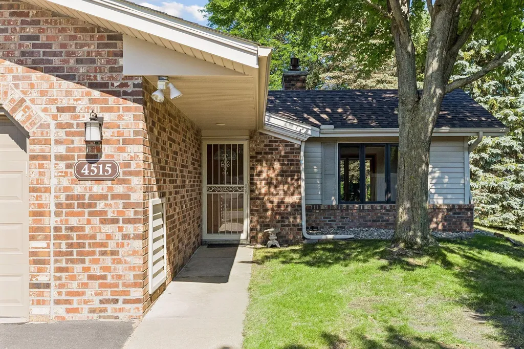 4515 Redwood Circle Minnetonka MN 55345