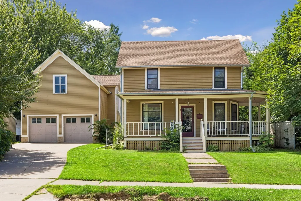 1004 6th Street S Stillwater MN 55082