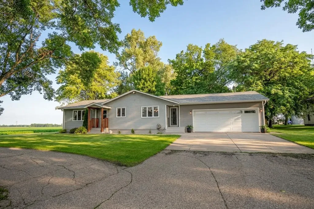 10094 SW 120 Avenue Raymond MN 56282