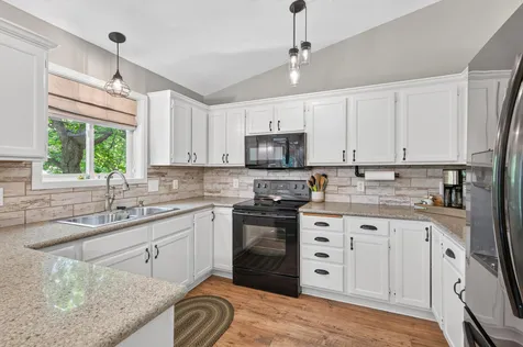 15165 Dartmoor Court Rosemount MN 55068