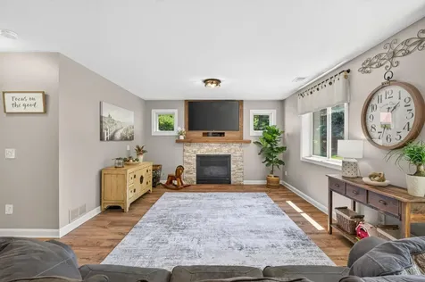 15165 Dartmoor Court Rosemount MN 55068