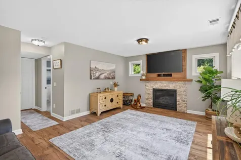 15165 Dartmoor Court Rosemount MN 55068