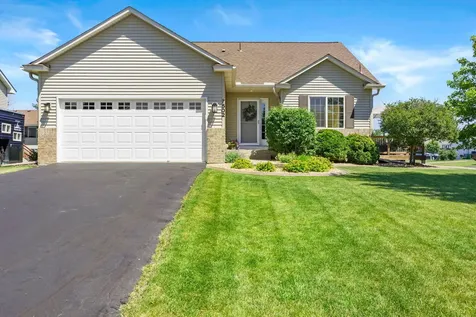 7502 Large Avenue NE Albertville MN 55301