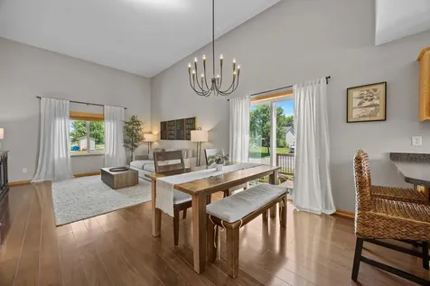 7502 Large Avenue NE Albertville MN 55301