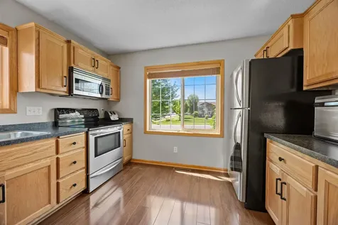 7502 Large Avenue NE Albertville MN 55301