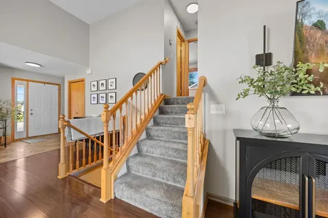 7502 Large Avenue NE Albertville MN 55301