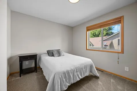 7502 Large Avenue NE Albertville MN 55301