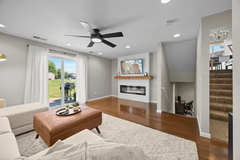 7502 Large Avenue NE Albertville MN 55301