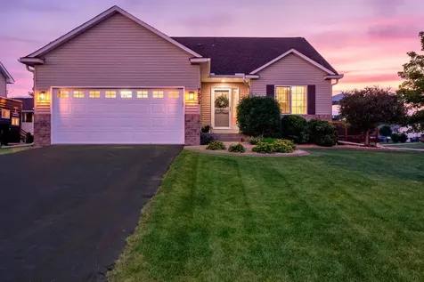 7502 Large Avenue NE Albertville MN 55301