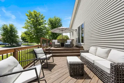 7502 Large Avenue NE Albertville MN 55301