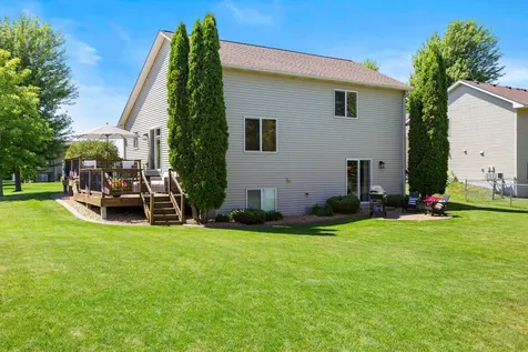 7502 Large Avenue NE Albertville MN 55301