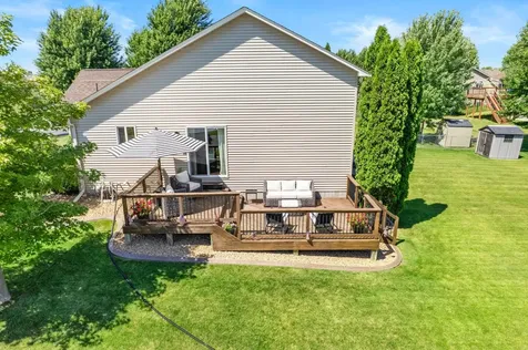 7502 Large Avenue NE Albertville MN 55301