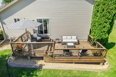 7502 Large Avenue NE Albertville MN 55301