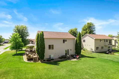 7502 Large Avenue NE Albertville MN 55301