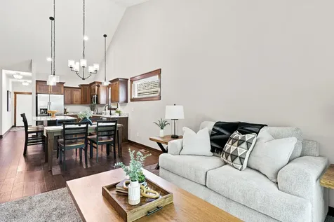7801 Ava Trail Inver Grove Heights MN 55077