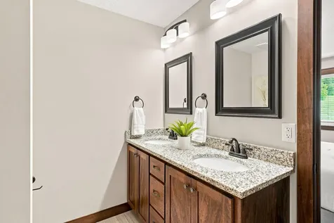 7801 Ava Trail Inver Grove Heights MN 55077